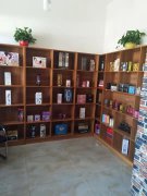 C6496店铺转让 位于昌吉市红旗西路联汇市场