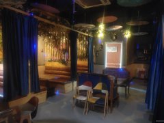 C6587店铺转让 位于昌吉市延安南路光明巷口处营业中