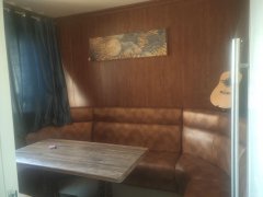 C6587店铺转让 位于昌吉市延安南路光明巷口处营业中