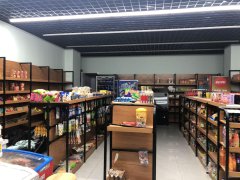 C6620昌吉学院宿舍楼下摊位出租