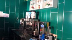 C6623河南东路壹兴坊饮品店转让