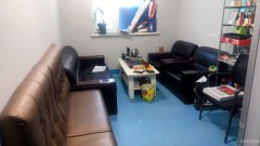 C6639米东区卡子湾米东南路筑路机械厂小区1301号旺铺转