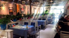 C6646友好花园三期208平餐厅10万转