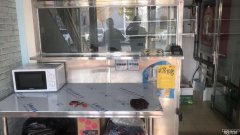 C6664店面转让 位于昌吉市青年南路容锦酒店附近