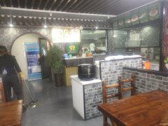 C6721店铺转让 位于昌吉市南公园西路大上海花园小区