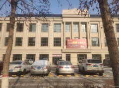 C6727店铺出租 位于昌吉市健康西路龙湖湾小区门口