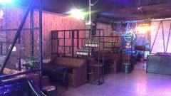 C6738米东区高新小区西门酒吧转让