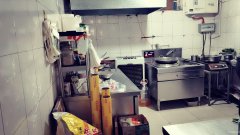 （成功案例）C6815店铺转让 位于昌吉市呼图壁县东风大街