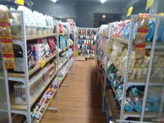 C6822店面转让 位于昌吉市文化东路农校前门附近