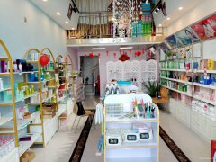 C6890昌吉市天和婚恋广场公交车站正对面营业中千羽美妆转让