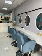 C7020昌吉特变世纪广场南门青丝韵养生发馆转