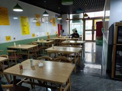 C7024店面转让 位于昌吉市西外环路昌吉学院校区