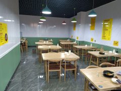 C7024店面转让 位于昌吉市西外环路昌吉学院校区