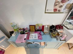 C7056昌吉市建国西路甜蜜家园东北门进出口处第一间美甲美睫