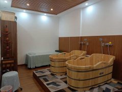 C7084昌吉市塔城西路晨光绿景花园西区精装养生馆转让