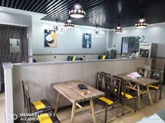 C7091米东区永祥西街维也纳酒店楼下餐厅转让