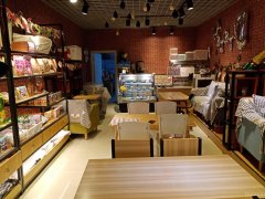 C7154融投小镇学生公寓楼下恩焙优品（蛋糕饮品炸鸡汉堡店）