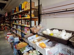 C7179建国西路鸿都大酒店旁小区汽车出口处乐购便利店转