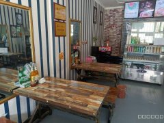 C7178店面转让 位于昌吉市延安南路文化宫步行街