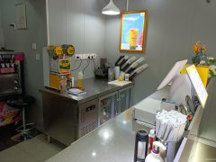 C7210店面空转2.5万 位于昌吉市延安北路供电巷