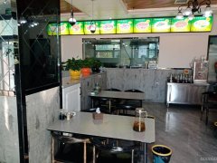 C7346头屯河区五一农场安屯西街临街营业中餐饮旺铺转让