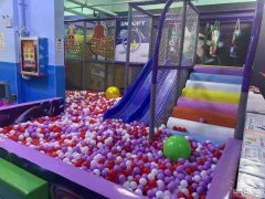 C7349迪乐尼儿童游乐中心转让