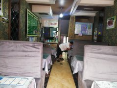 C7375金城维也纳东门临街餐饮旺铺转让