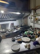 C7408延安南路转盘处公园旁营业中餐饮烧烤旺铺急转