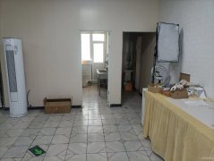 C7468店面转让 位于昌吉市北京北路宁合家园小区