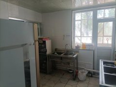 C7468店面转让 位于昌吉市北京北路宁合家园小区