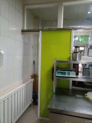 C7482乌伊东路加油站对面带院子烧烤快餐店转让