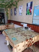 C7482乌伊东路加油站对面带院子烧烤快餐店转让