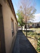 C7535世纪大道南端和灵香山伴山公路交汇处有4亩地院子出租