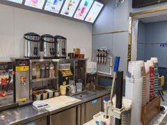 C7559延安南路临街饮品奶茶小吃店转让（可空转）