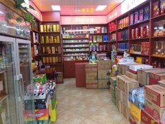 C7560年租2.5万北京北路与红星西路红绿灯路口烟酒店转