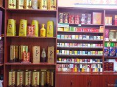 C7560年租2.5万北京北路与红星西路红绿灯路口烟酒店转