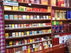 C7560年租2.5万北京北路与红星西路红绿灯路口烟酒店转