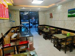 C7042店面转让 位于昌吉市长宁南路江南小镇附近