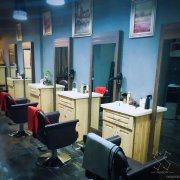 C7629理发店面转让