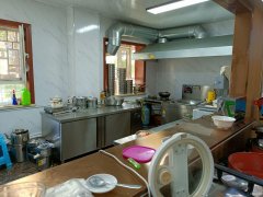 C7683店面转让 位于昌吉市南公园西路江南小镇东苑