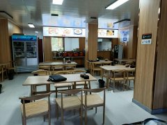 C7683店面转让 位于昌吉市南公园西路江南小镇东苑