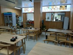 C7683店面转让 位于昌吉市南公园西路江南小镇东苑