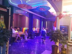 C7696米东区振兴中路法院对面