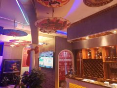 C7696米东区振兴中路法院对面