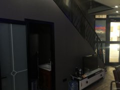 C7687雅山郡19号公寓旺铺转让