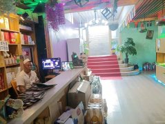 C7712店面转让 位于阜康市商业街