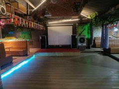 C7712店面转让 位于阜康市商业街