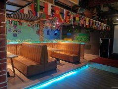 C7712店面转让 位于阜康市商业街