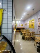 C7714店面转让 位于昌吉市建设路仁合小区门口