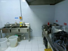 C7780位于昌吉市长宁南路华洋广场四楼餐饮美食广场内档口转